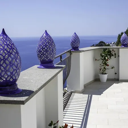 Villa In Positano With Sea-View Terrace