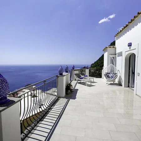 Villa In Positano With Sea-View Terrace *